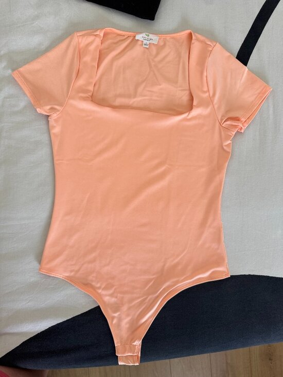 living doll Tops - Living Doll Peach Square Neck Bodysuit Short Sleeve Top Sz L
